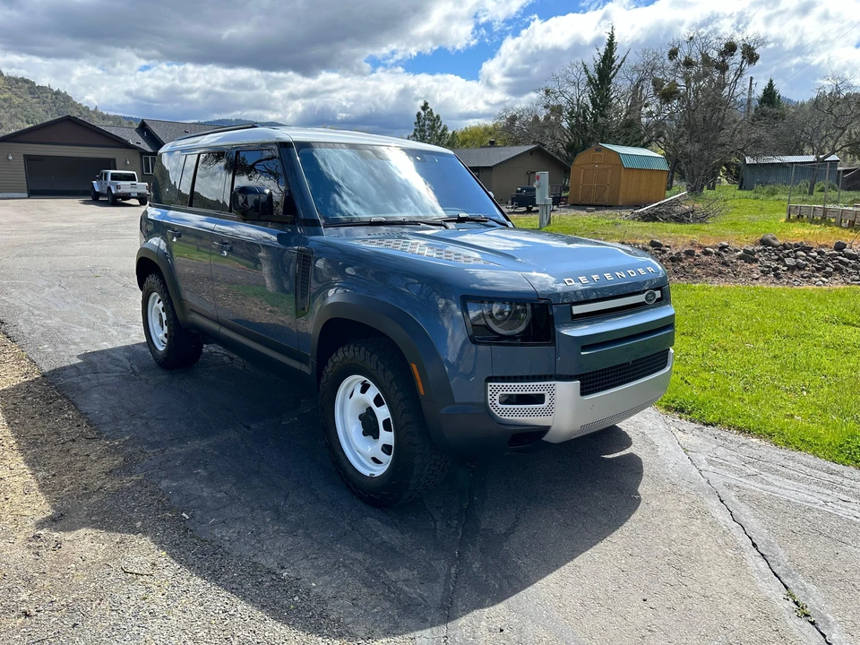 2021 Land Rover Defender L663 - Image 17 of 31