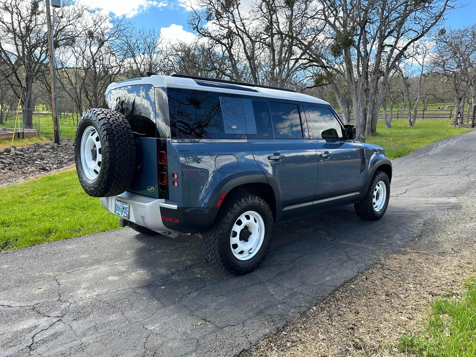 2021 Land Rover Defender L663 - Image 14 of 31
