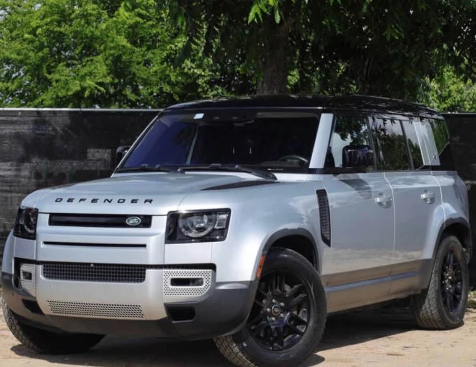 2021 Land Rover Defender L663 - Image 2 of 7