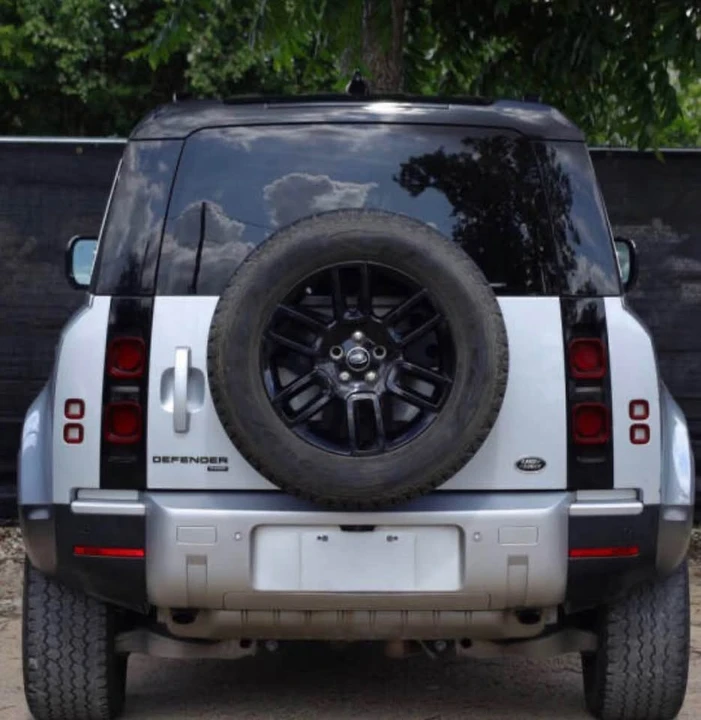2021 Land Rover Defender L663 - Image 4 of 7