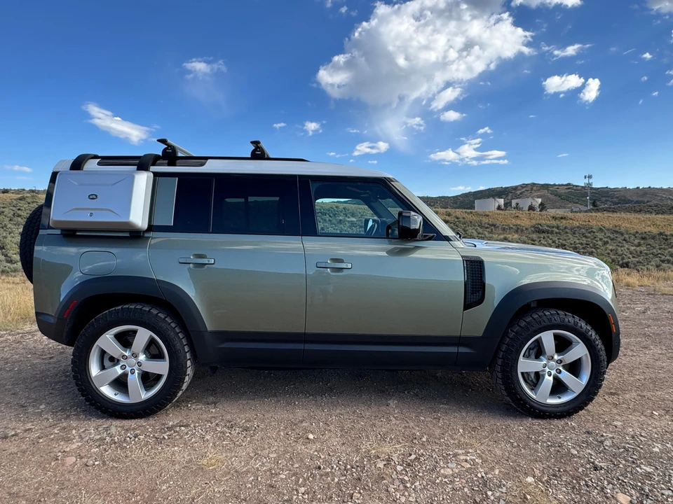 2021 Land Rover Defender 110 - Image 21 of 31