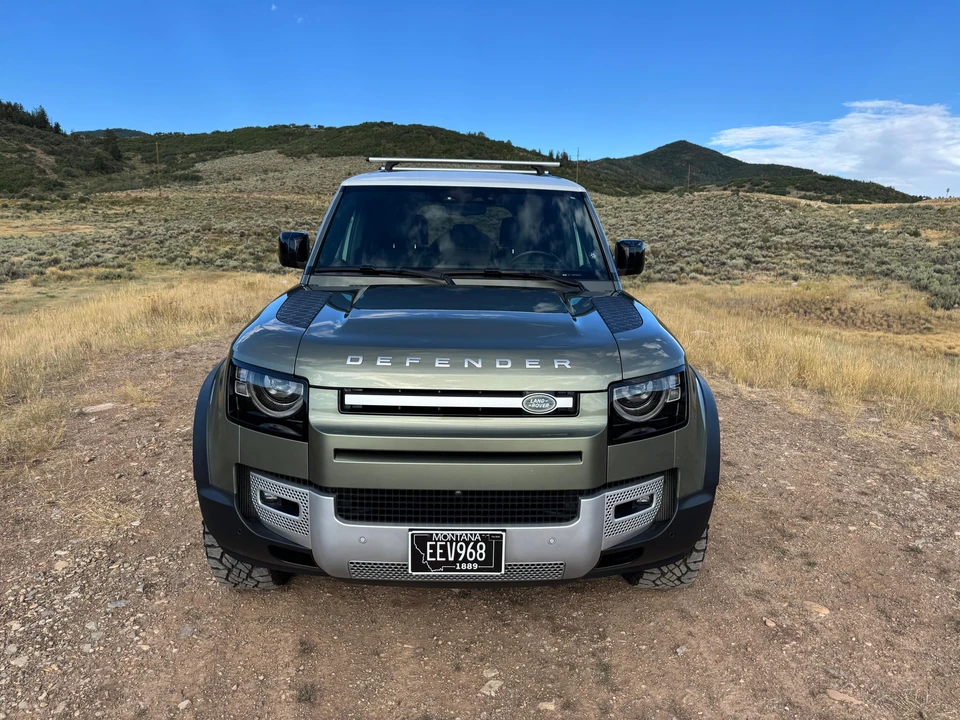 2021 Land Rover Defender 110 - Image 7 of 31