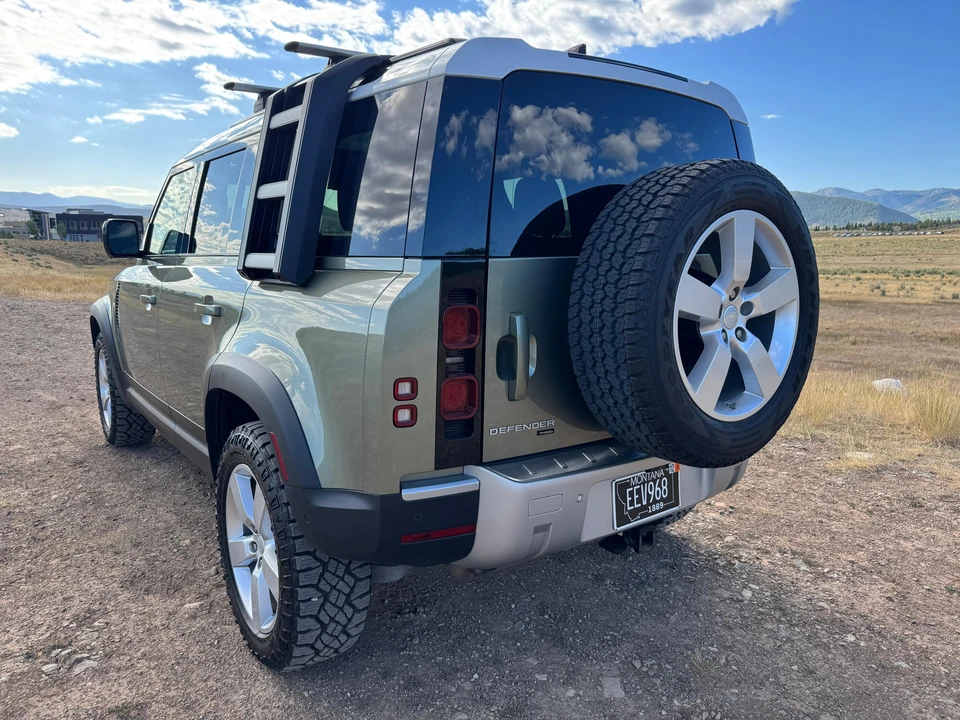 2021 Land Rover Defender 110 - Image 15 of 31