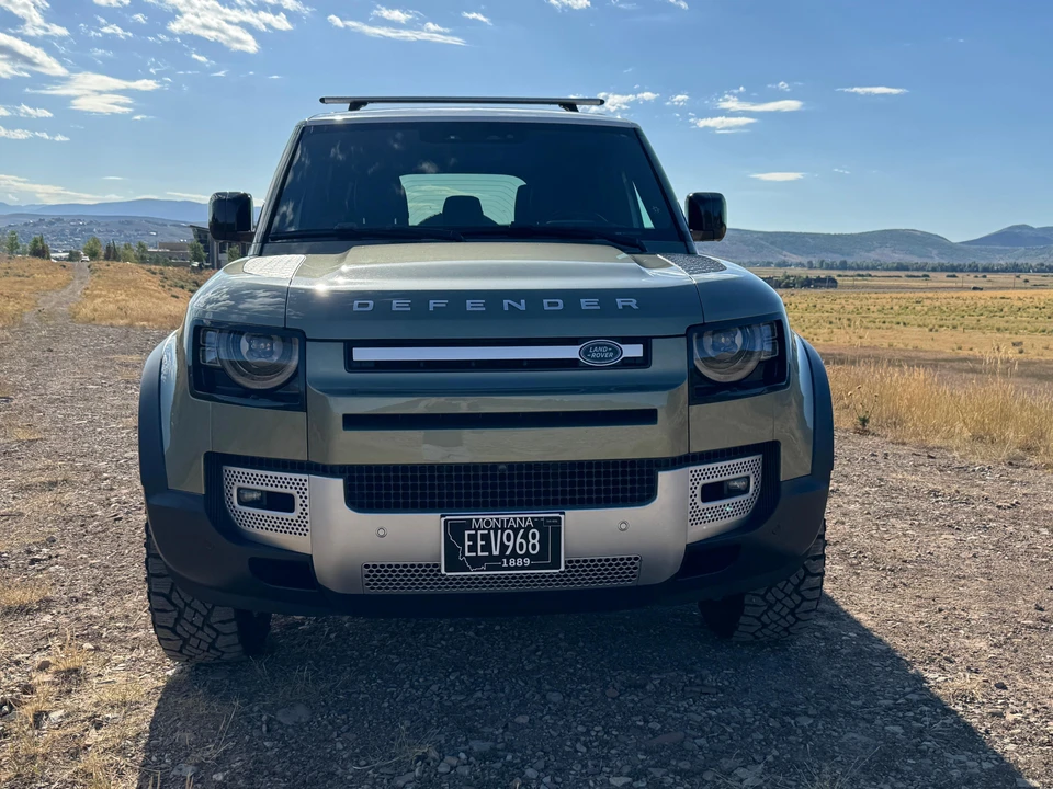 2021 Land Rover Defender 110 - Image 8 of 31