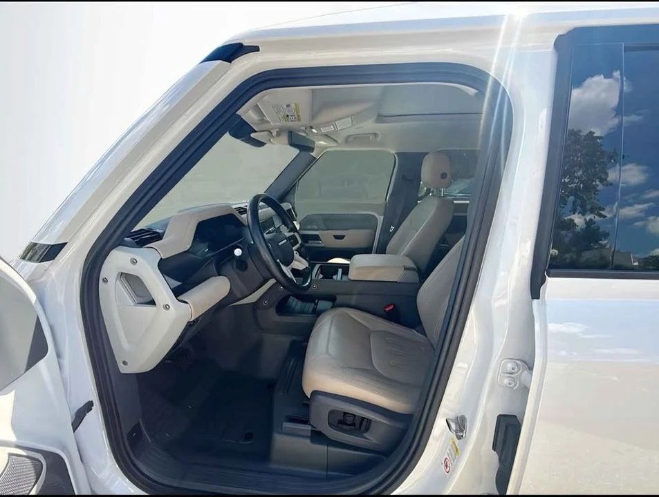 2021 Land Rover Defender L663 - Image 7 of 13