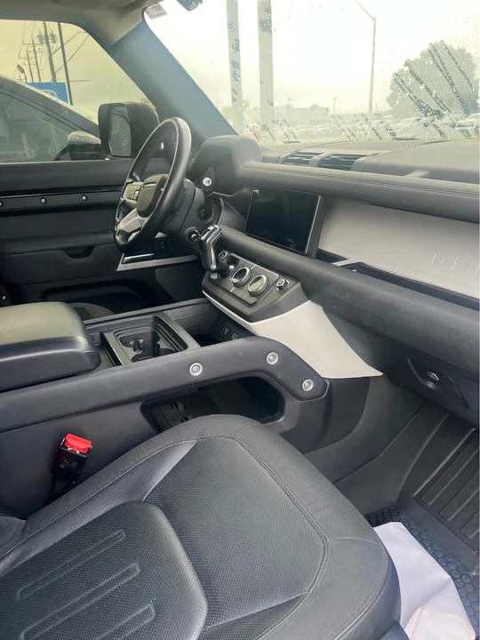 2021 Land Rover Defender L663 - Image 5 of 10