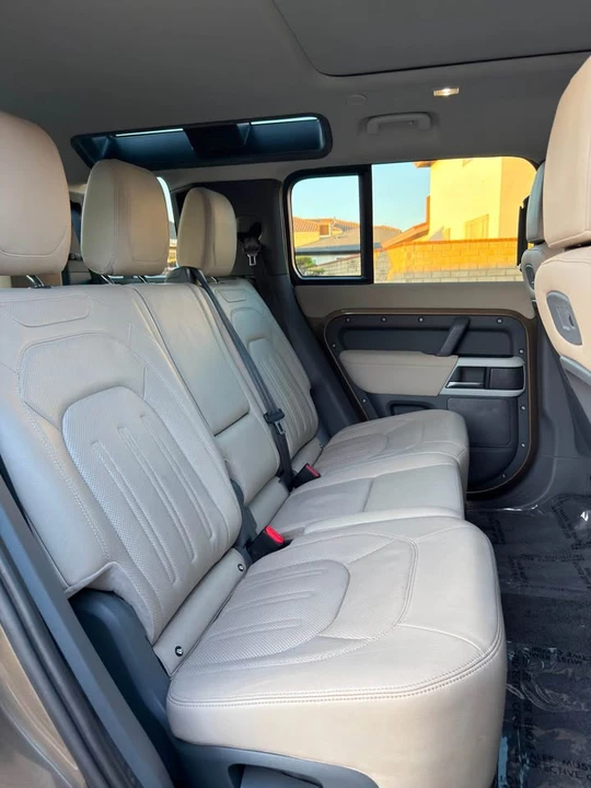 2021 Land Rover Defender L663 - Image 9 of 11