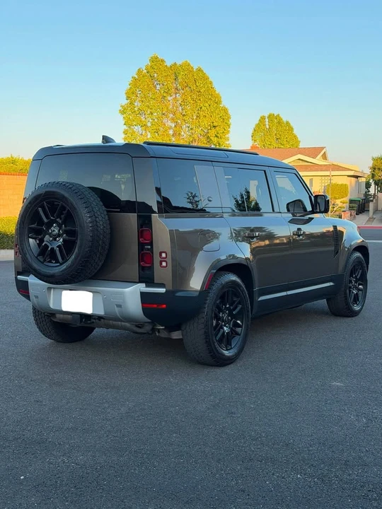 2021 Land Rover Defender L663 - Image 6 of 11