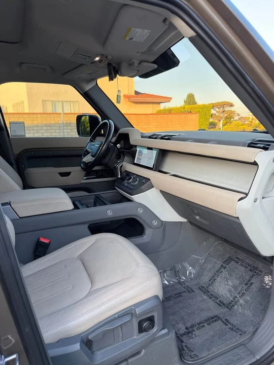 2021 Land Rover Defender L663 - Image 13 of 16