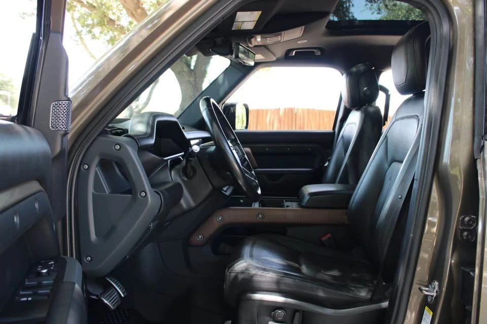 2021 Land Rover Defender L663 - Image 7 of 11