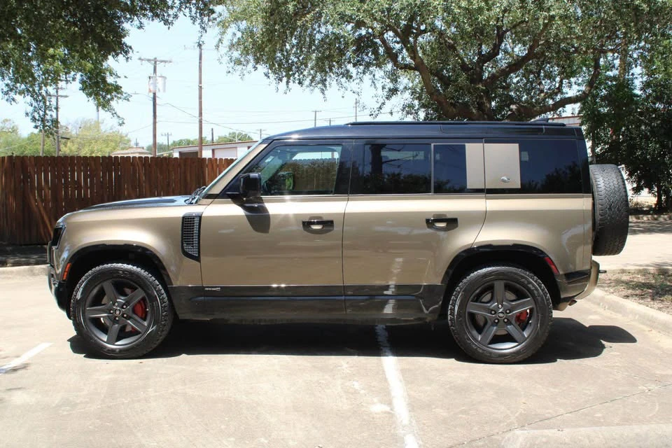 2021 Land Rover Defender L663 - Image 3 of 11
