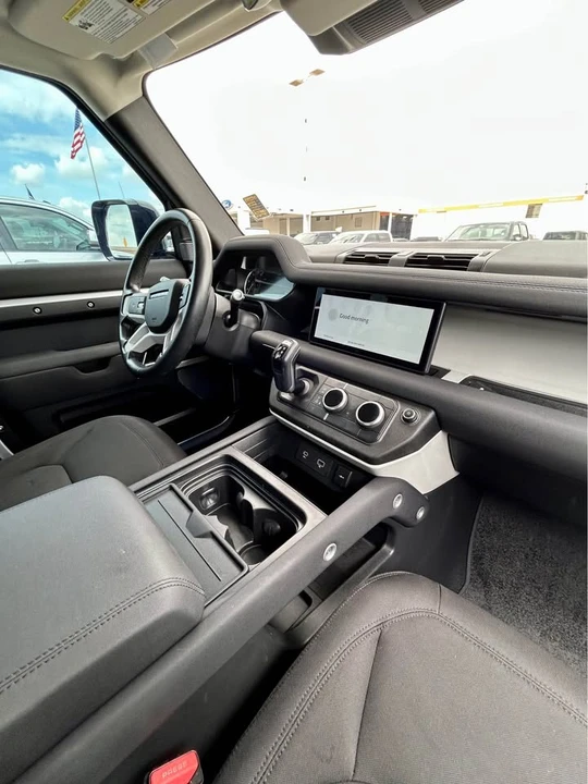 2021 Land Rover Defender L663 - Image 8 of 10