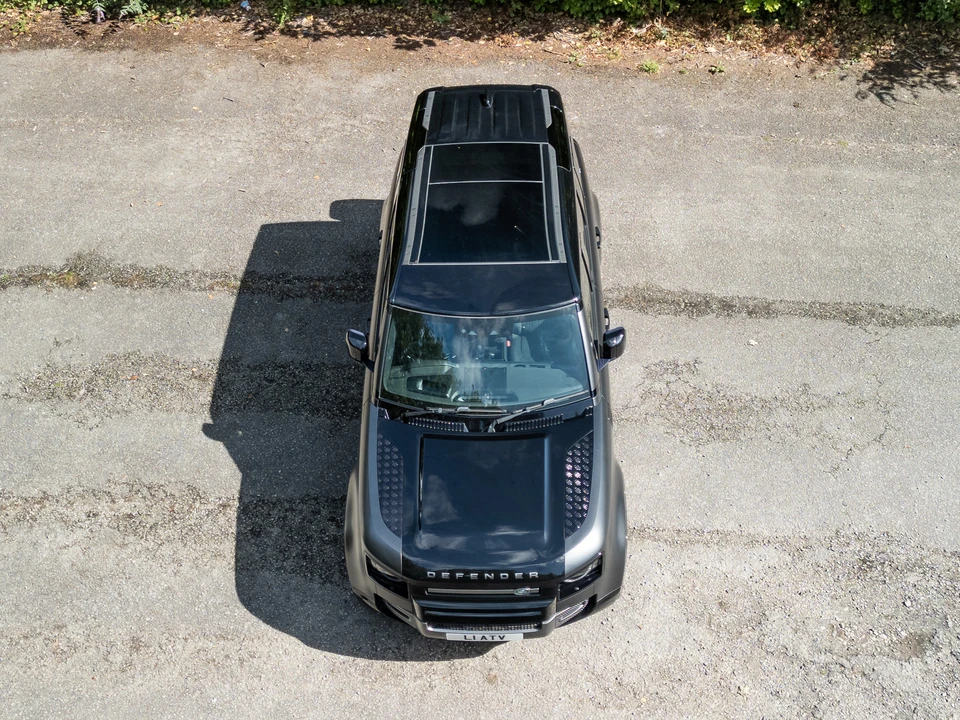 2021 Land Rover Defender L663 - Image 18 of 31