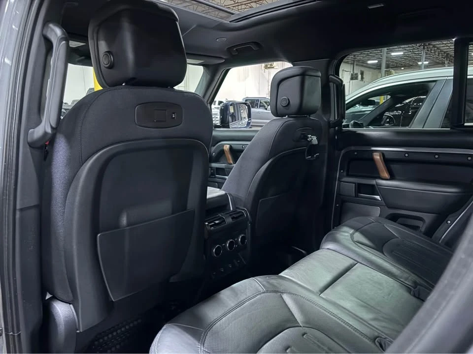 2021 Land Rover Defender L663 - Image 5 of 12