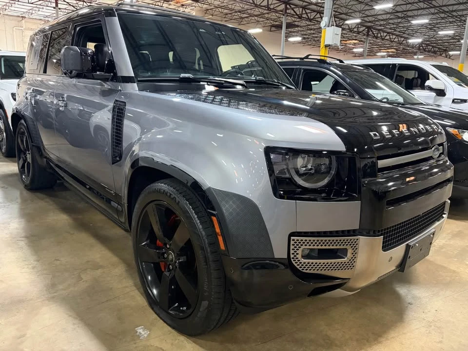 2021 Land Rover Defender L663 - Image 11 of 12