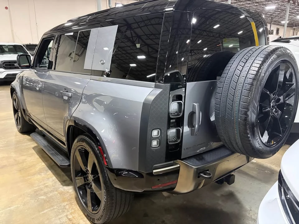 2021 Land Rover Defender L663 - Image 6 of 12