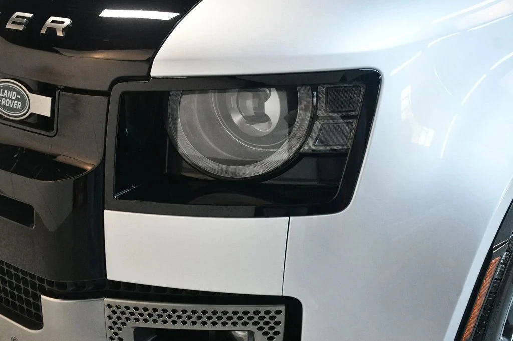2021 Land Rover Defender L663 - Image 11 of 12