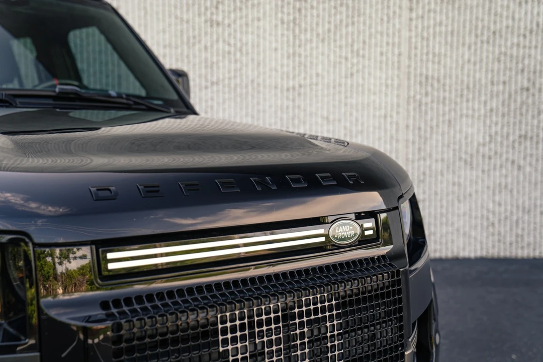 2021 Land Rover Defender L663 - Image 17 of 31