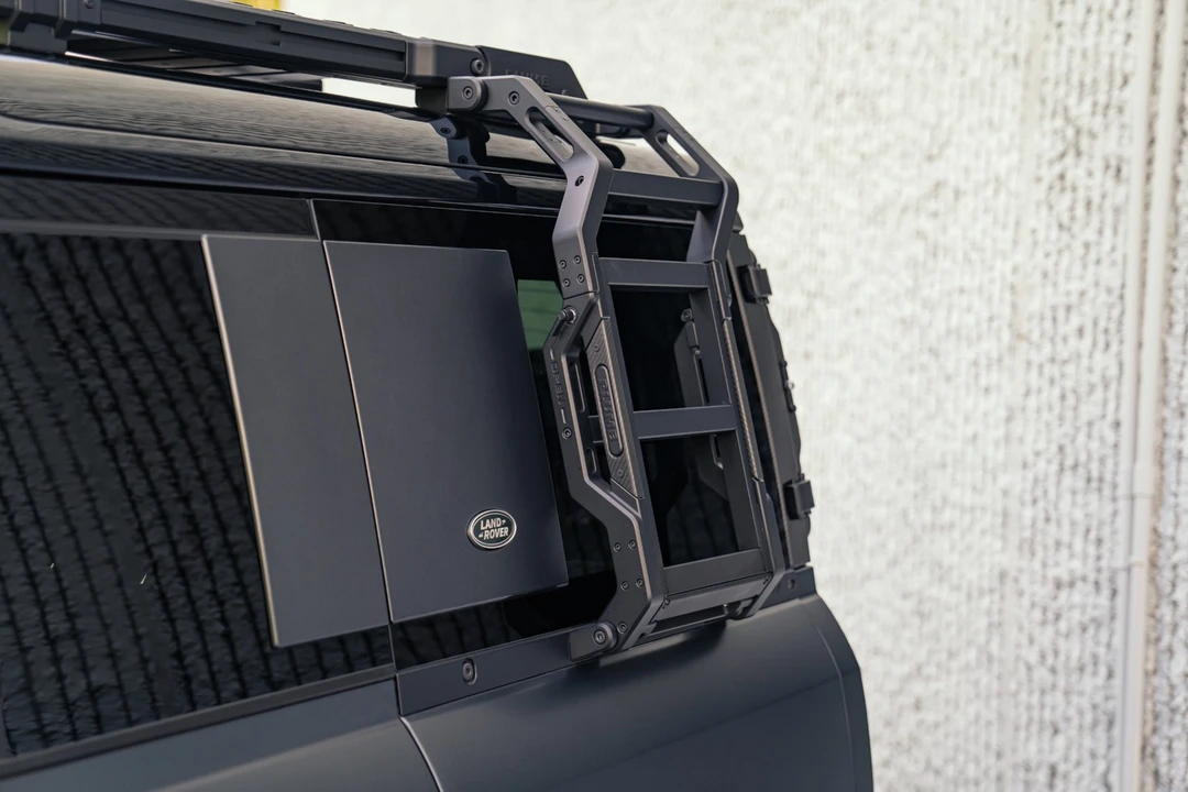 2021 Land Rover Defender L663 - Image 24 of 31