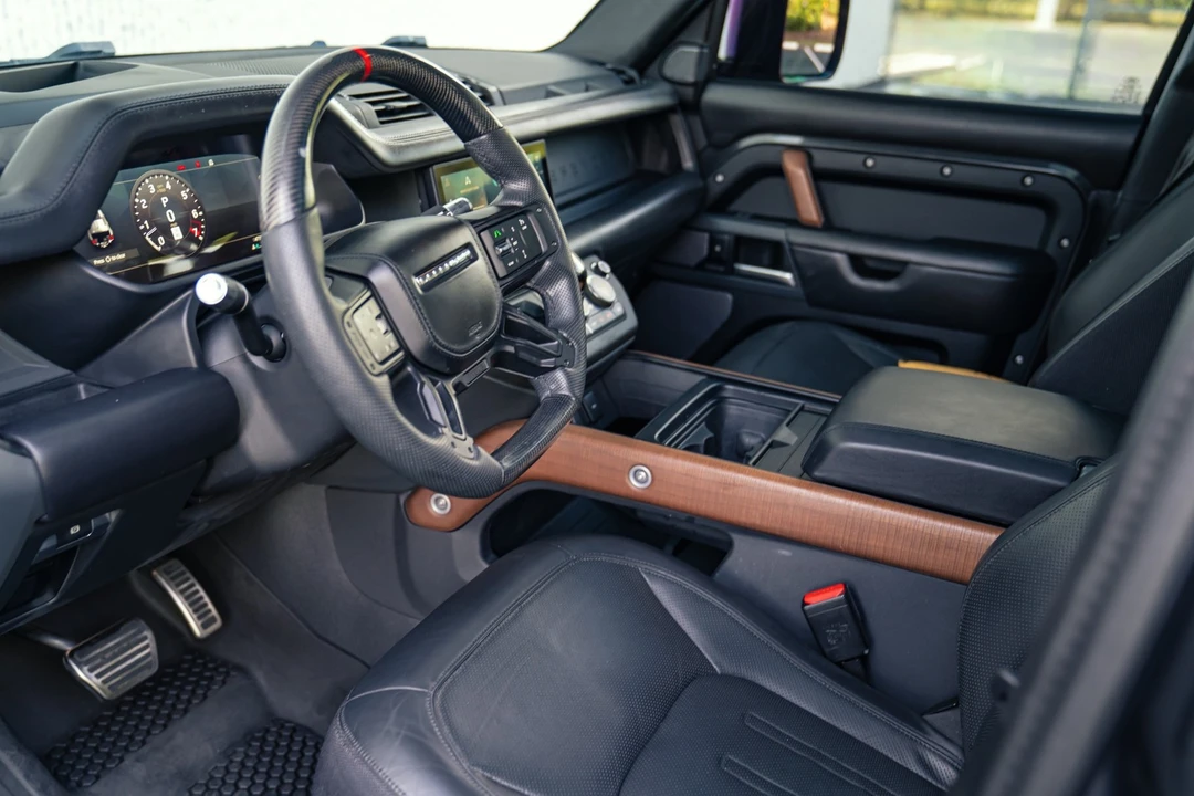 2021 Land Rover Defender L663 - Image 4 of 31