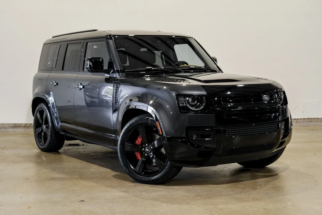 2021 Land Rover Defender 110 - Image 6 of 12