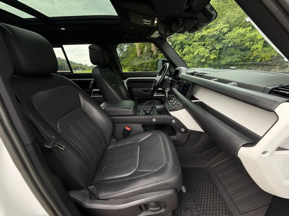 2021 Land Rover Defender L663 - Image 16 of 31