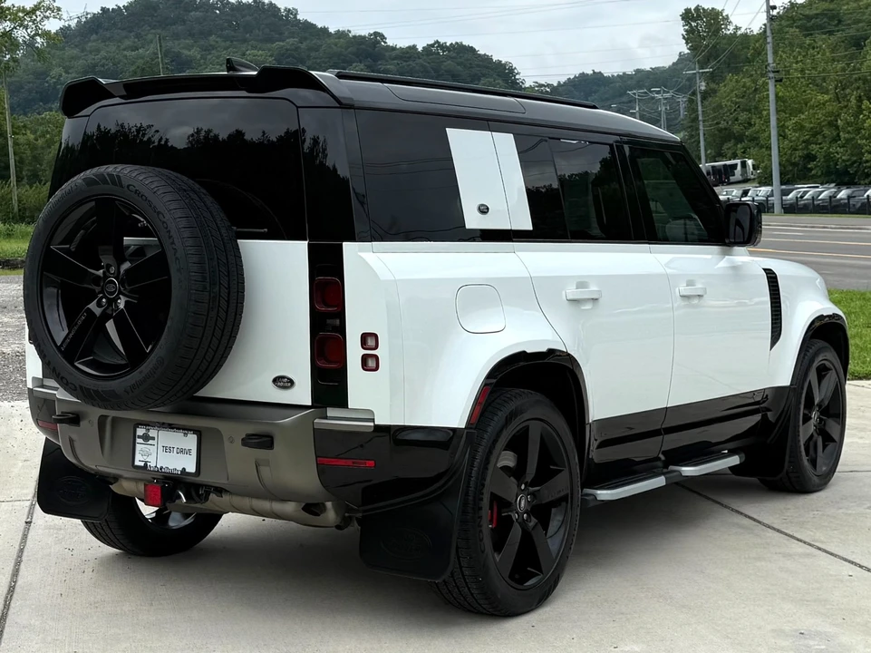 2021 Land Rover Defender L663 - Image 3 of 31