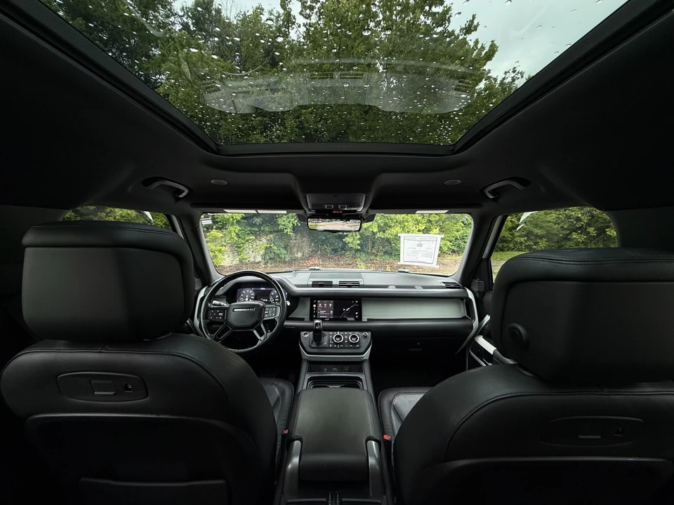 2021 Land Rover Defender L663 - Image 28 of 31