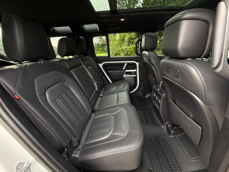 2021 Land Rover Defender L663 - Image 20 of 31
