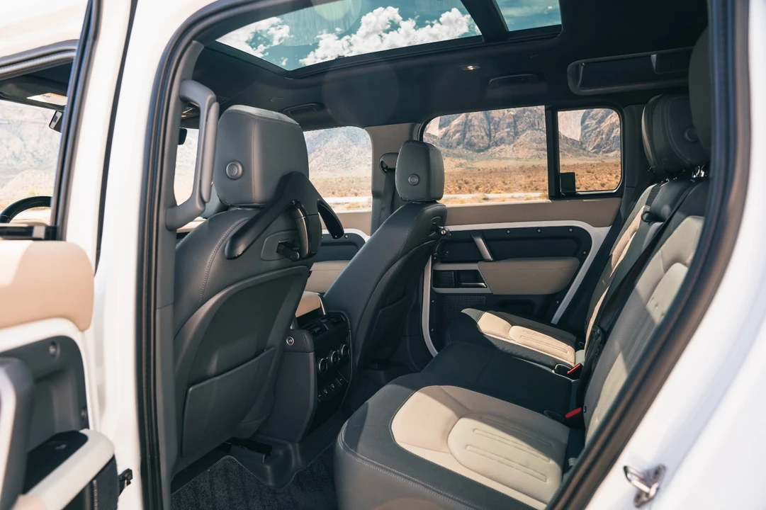 2021 Land Rover Defender 110 - Image 6 of 21
