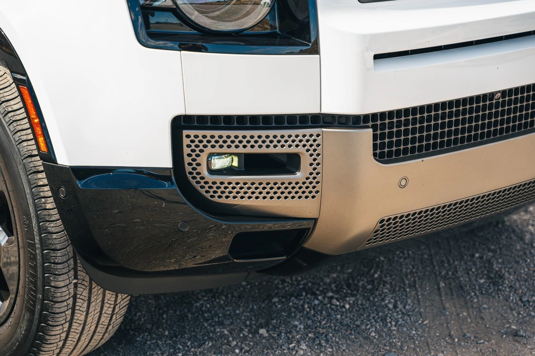 2021 Land Rover Defender 110 - Image 14 of 21