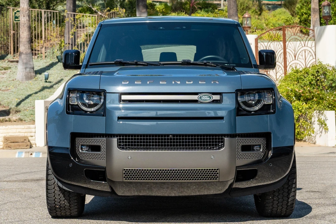 2021 Land Rover Defender L663 - Image 2 of 31