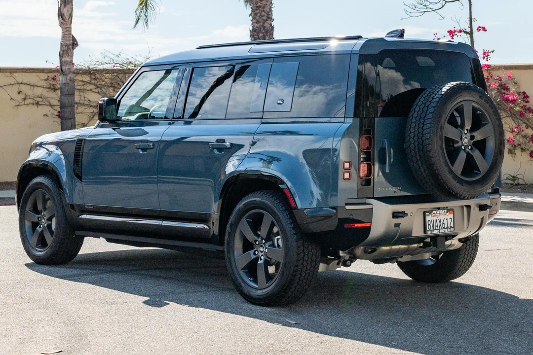 2021 Land Rover Defender L663 - Image 4 of 31
