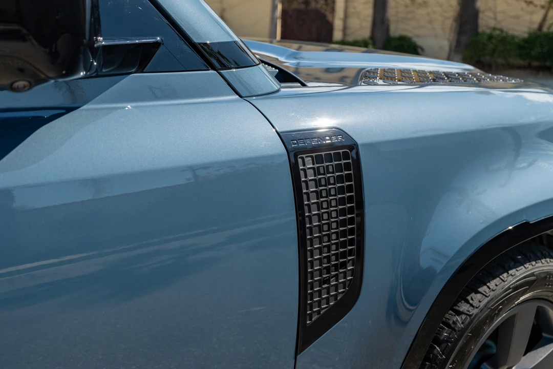 2021 Land Rover Defender L663 - Image 28 of 31