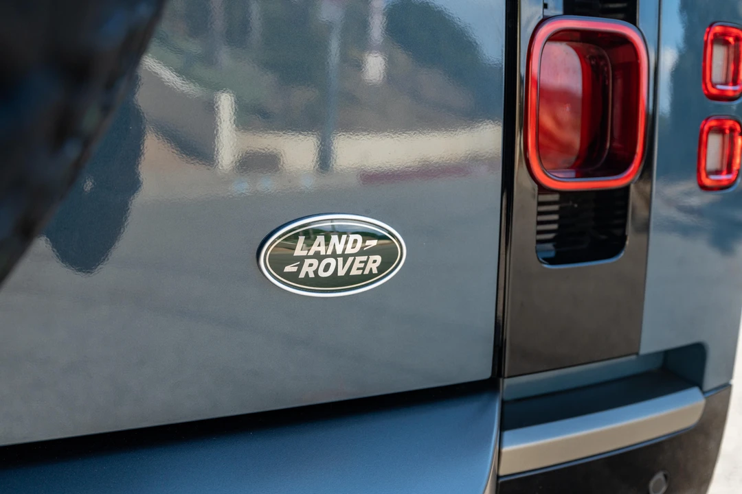 2021 Land Rover Defender L663 - Image 22 of 31