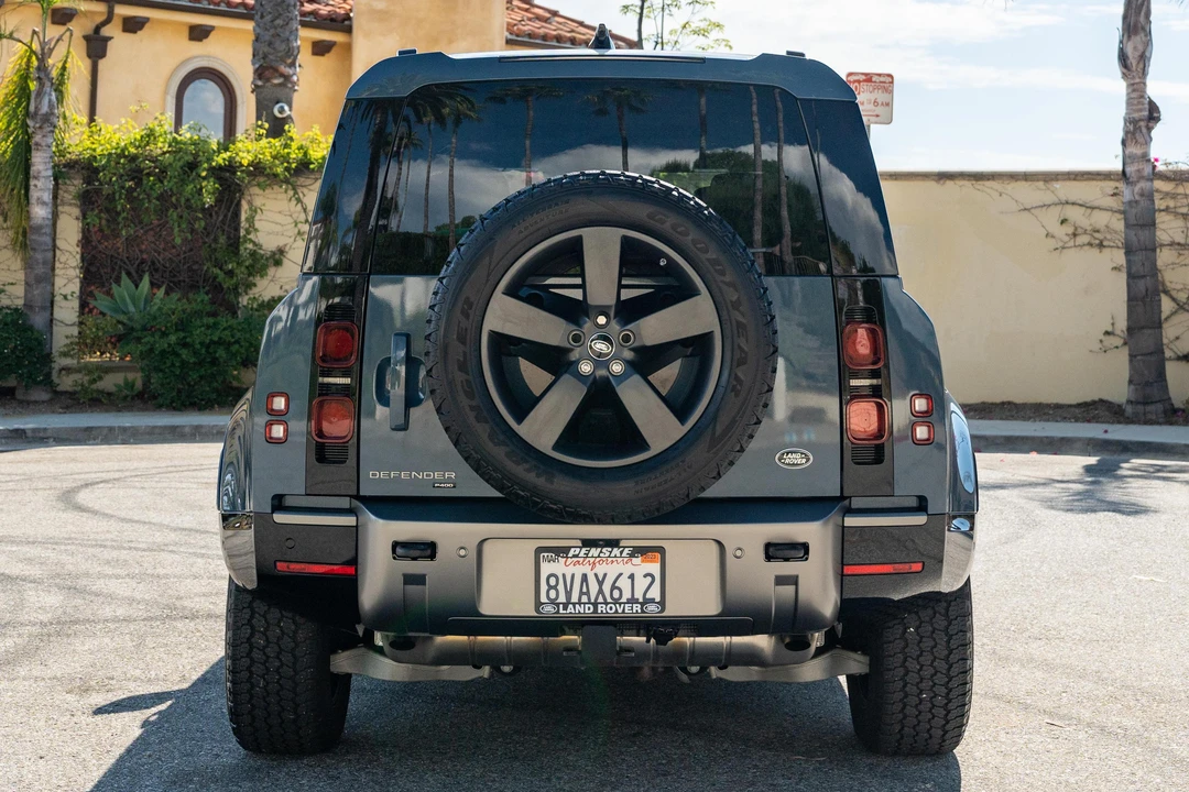 2021 Land Rover Defender L663 - Image 5 of 31