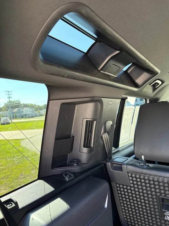 2021 Land Rover Defender L663 - Image 8 of 16