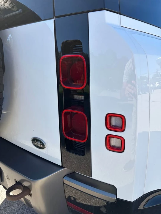 2021 Land Rover Defender L663 - Image 5 of 16