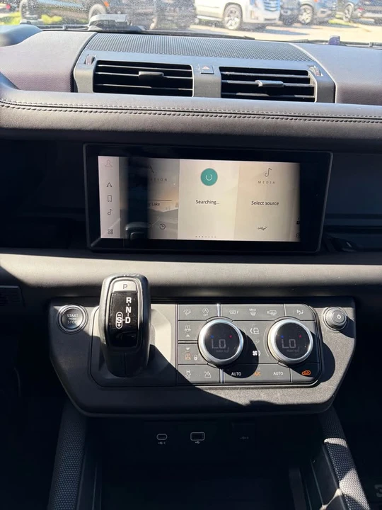 2021 Land Rover Defender L663 - Image 16 of 16