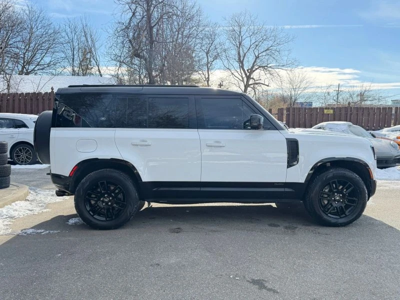 2021 Land Rover Defender 110 - Image 4 of 12