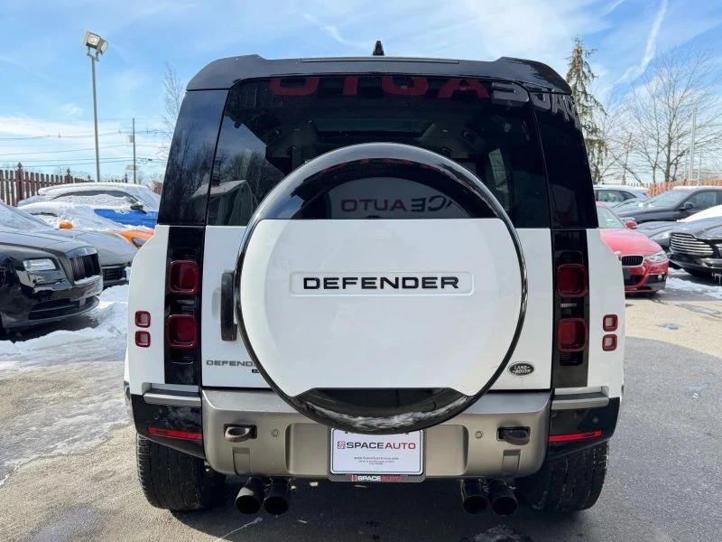 2021 Land Rover Defender 110 - Image 6 of 12