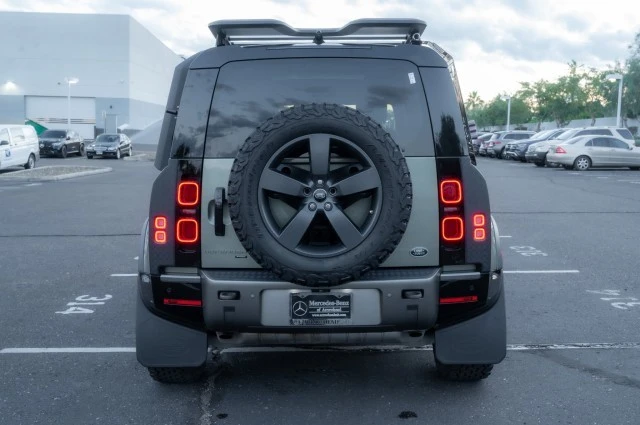2021 Land Rover Defender 110 - Image 6 of 12