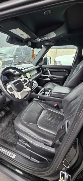 2021 Land Rover Defender L663 - Image 5 of 8
