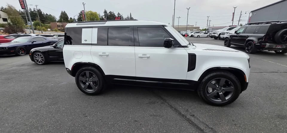 2021 Land Rover Defender L663 - Image 2 of 7