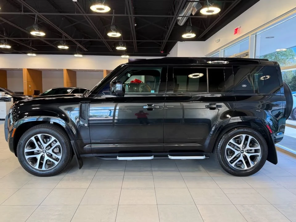 2021 Land Rover Defender L663 - Image 5 of 16