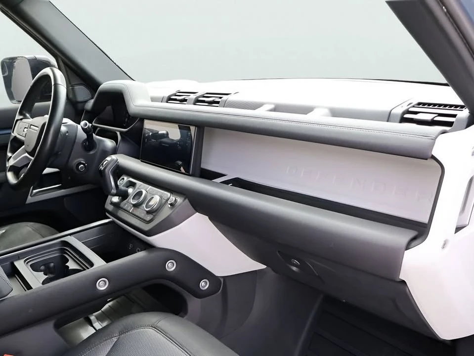 2021 Land Rover Defender L663 - Image 9 of 20