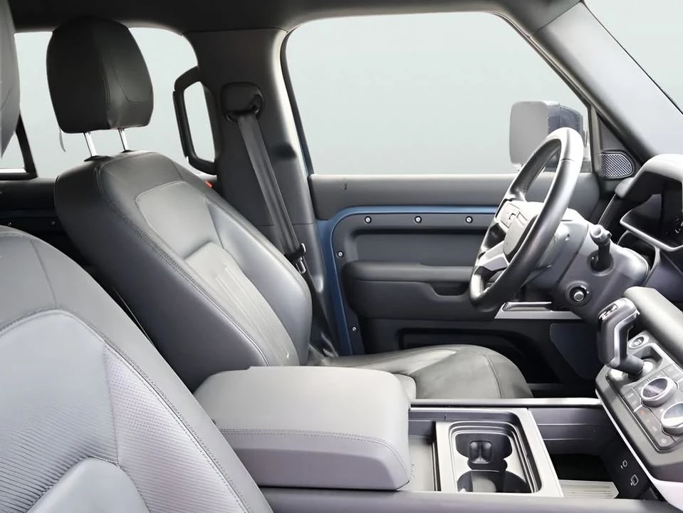2021 Land Rover Defender L663 - Image 8 of 20