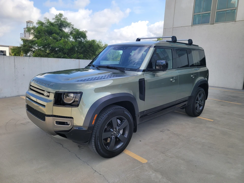 2021 Land Rover Defender L663 - Image 11 of 31