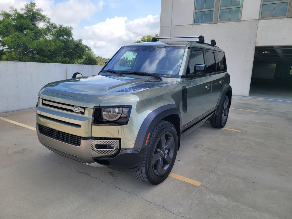 2021 Land Rover Defender L663 - Image 9 of 31