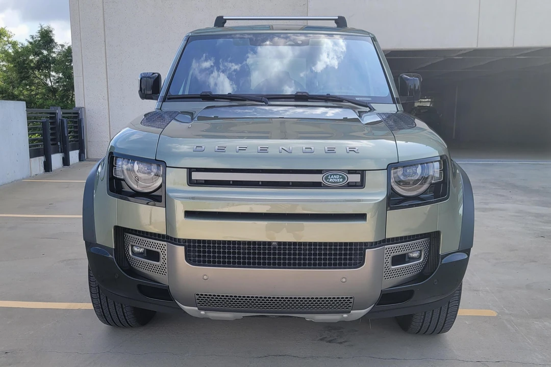 2021 Land Rover Defender L663 - Image 2 of 31